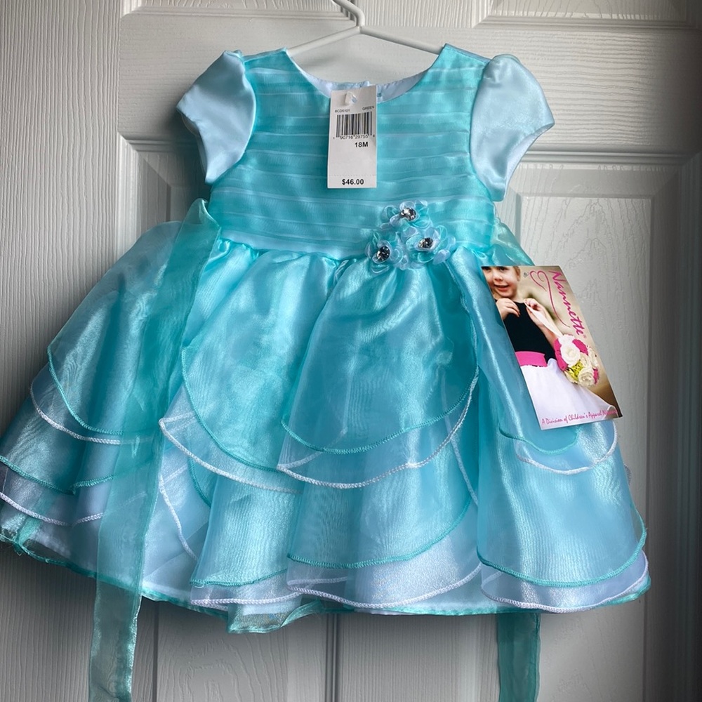 18M dress, never worn.
